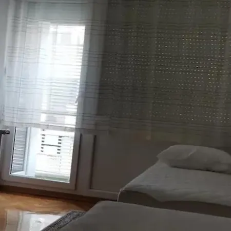 1 Bedroom Flat 15 Minutes From The Sea And Downtown Split Exterior photo