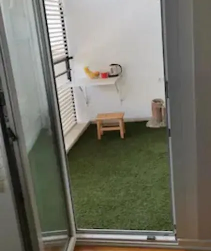 1 Bedroom Flat 15 Minutes From The Sea And Downtown