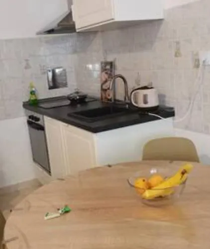 1 Bedroom Flat 15 Minutes From The Sea And Downtown