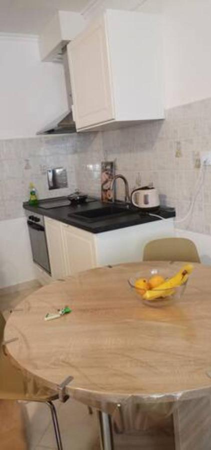 1 Bedroom Flat 15 Minutes From The Sea And Downtown Apartament *