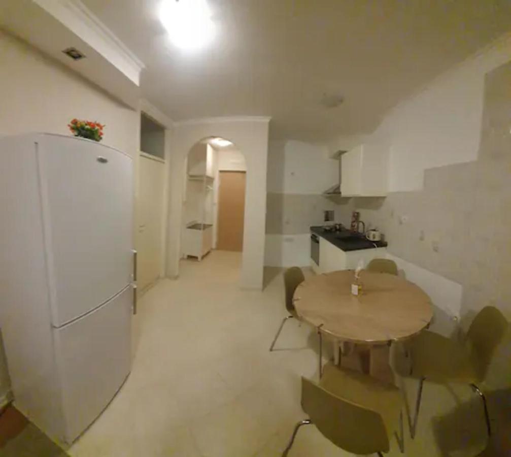 1 Bedroom Flat 15 Minutes From The Sea And Downtown Apartament *